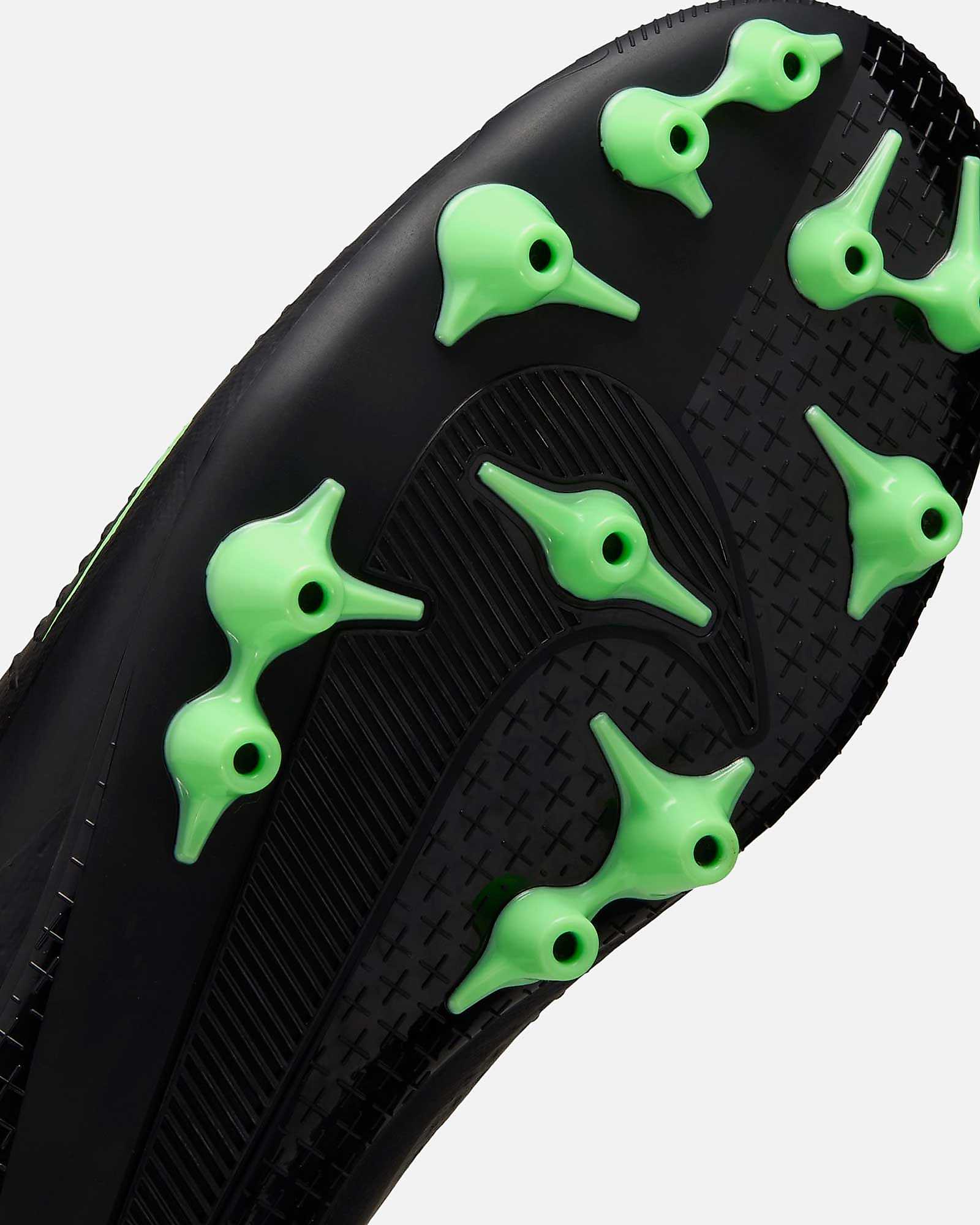 Nike Phantom 6 Low Academy AG Nike Phantom 6 Low Academy AG - Fútbol Factory