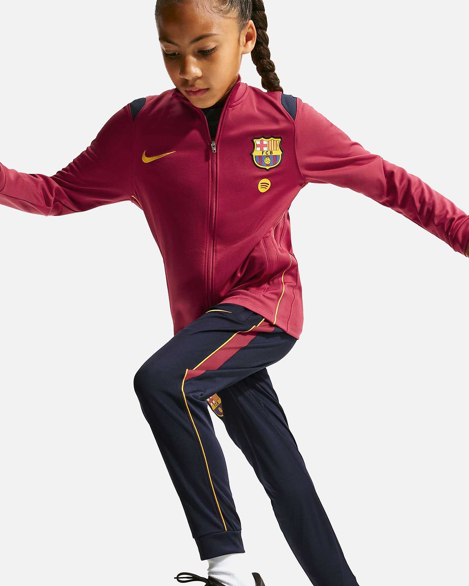 Chándal FC Barcelona 2026/2027 Academy Pro Chándal FC Barcelona 2026/2027 Academy Pro - Fútbol Factory