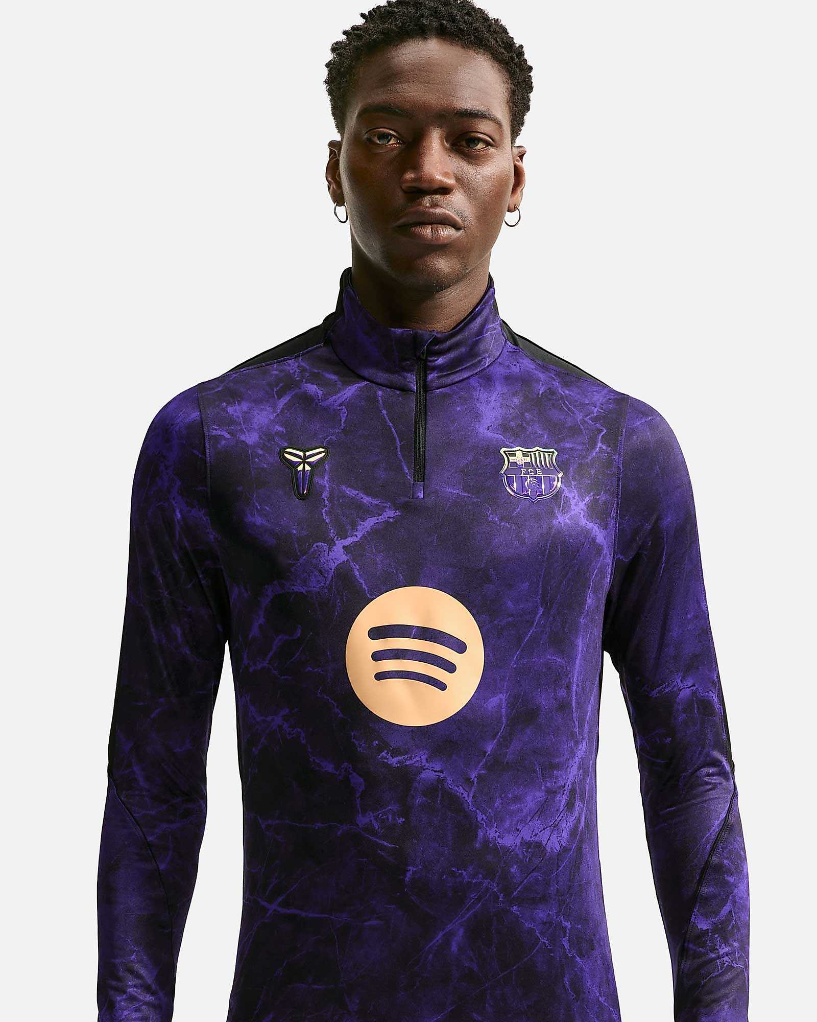 Sweatshirt FC Barcelona 2026/2027 Strike Kobe - Fútbol Factory