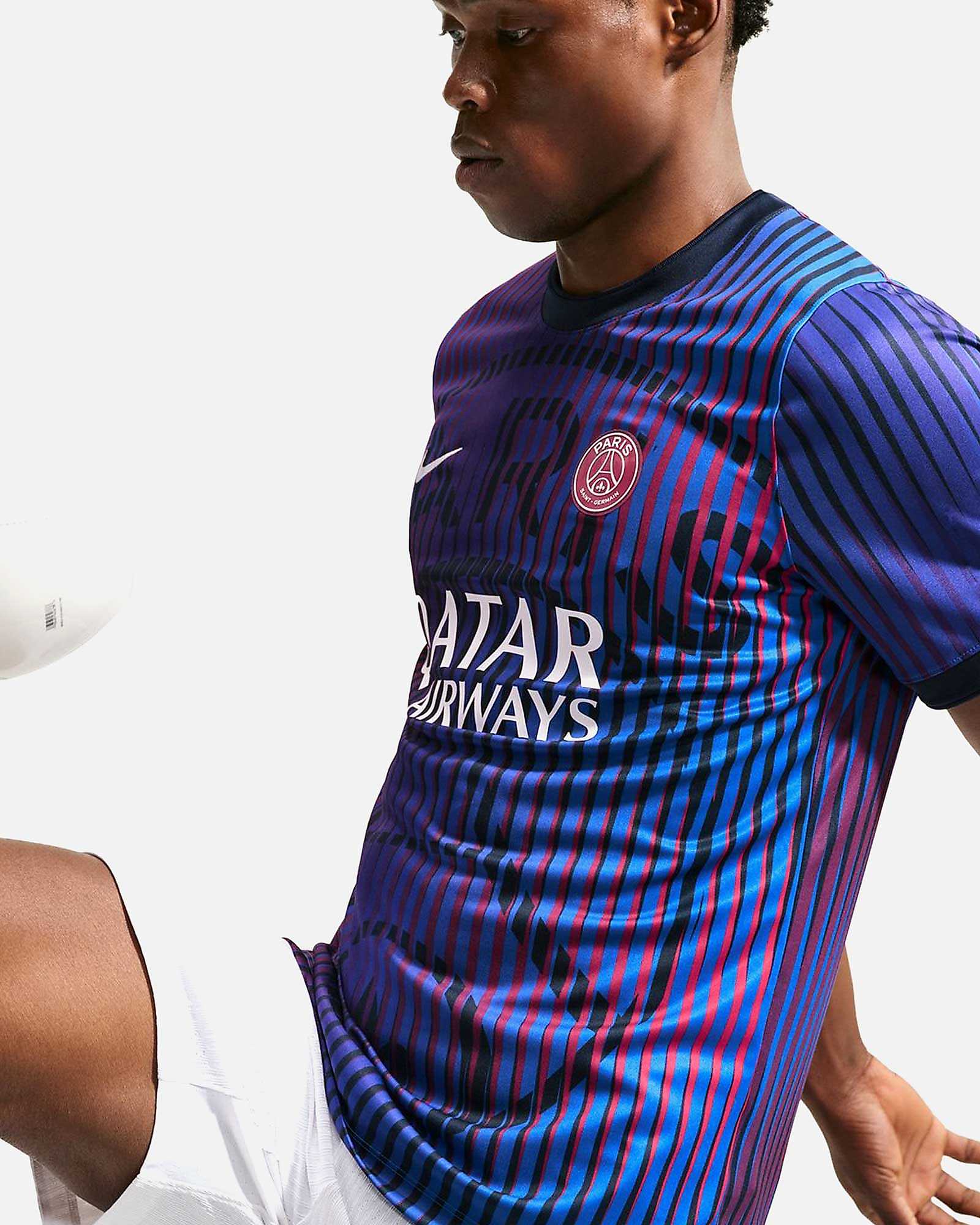 Camiseta Paris Saint-Germain 2026/2027 Prematch Camiseta Paris Saint-Germain 2026/2027 Prematch - Fútbol Factory