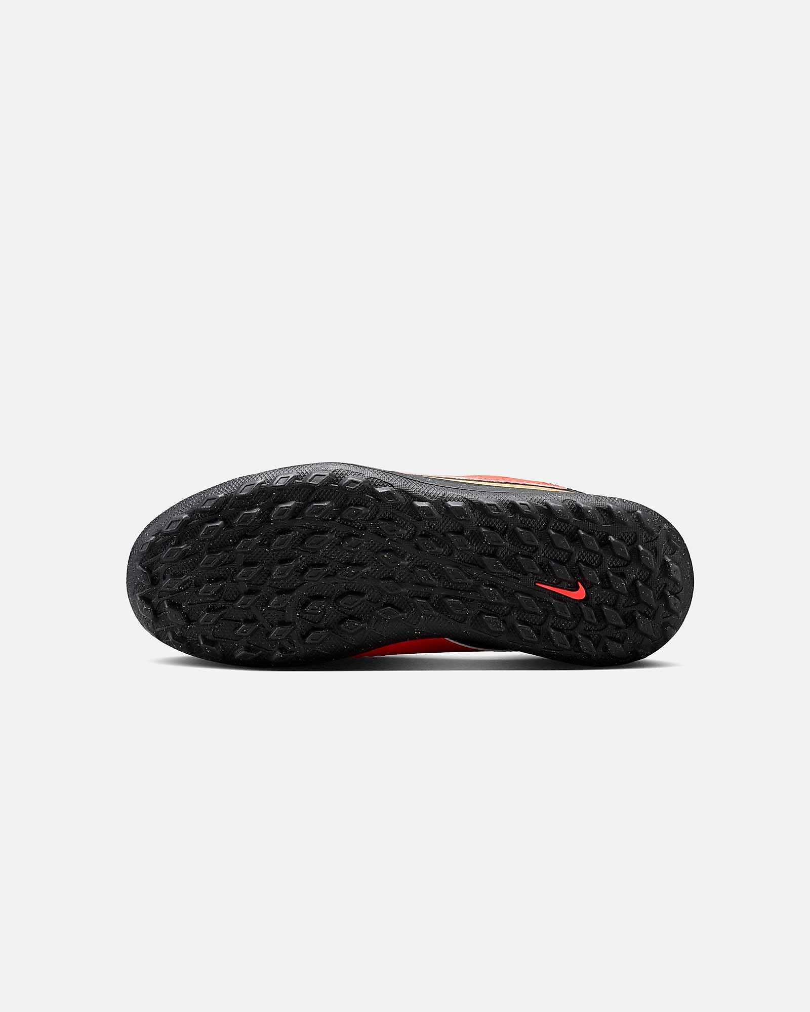 Botas Nike Phantom 6 Low Club Turf Botas Nike Phantom 6 Low Club Turf - Fútbol Factory