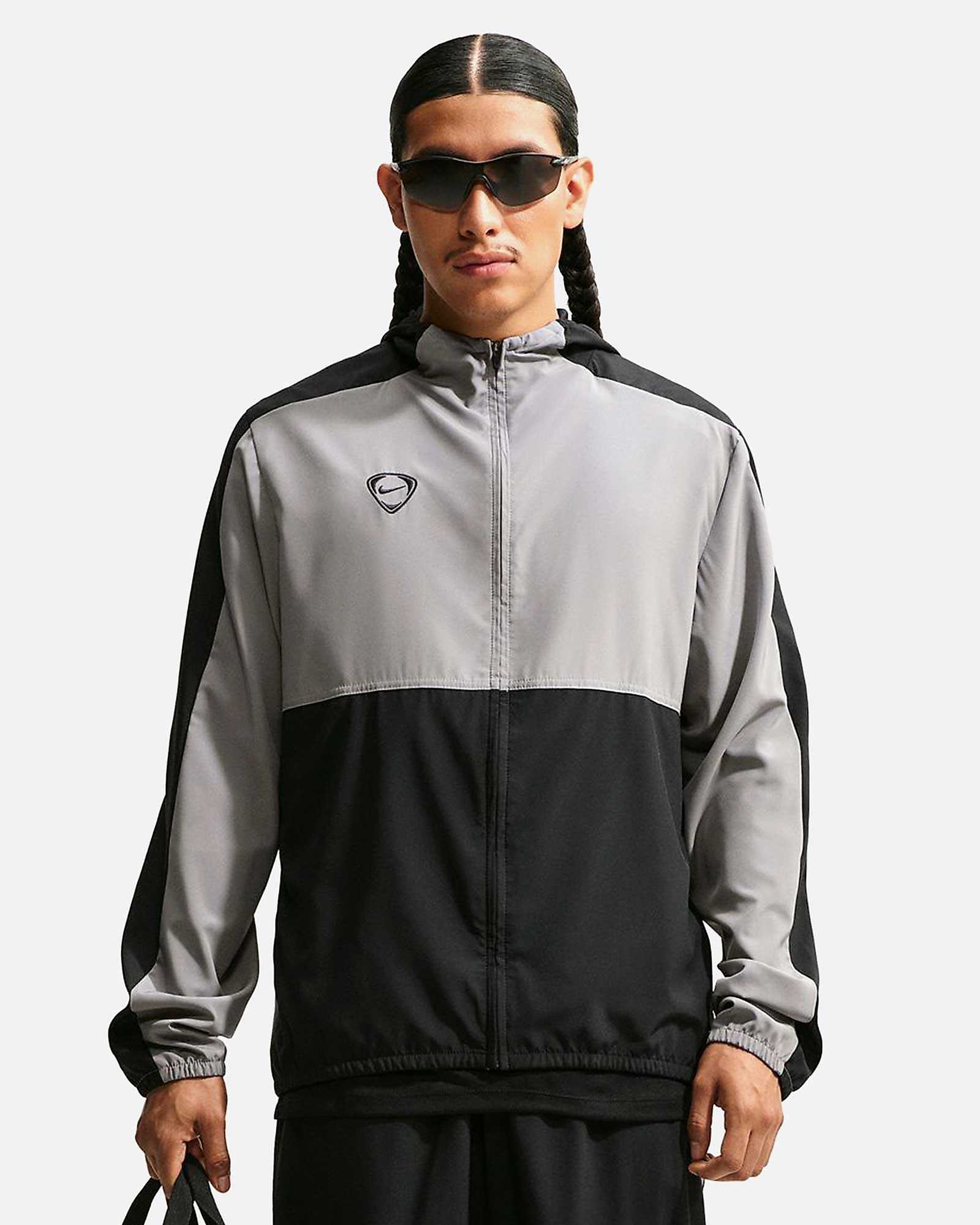 Chaqueta Nike Strike Woven Dri-FIT Chaqueta Nike Strike Woven Dri-FIT - Fútbol Factory