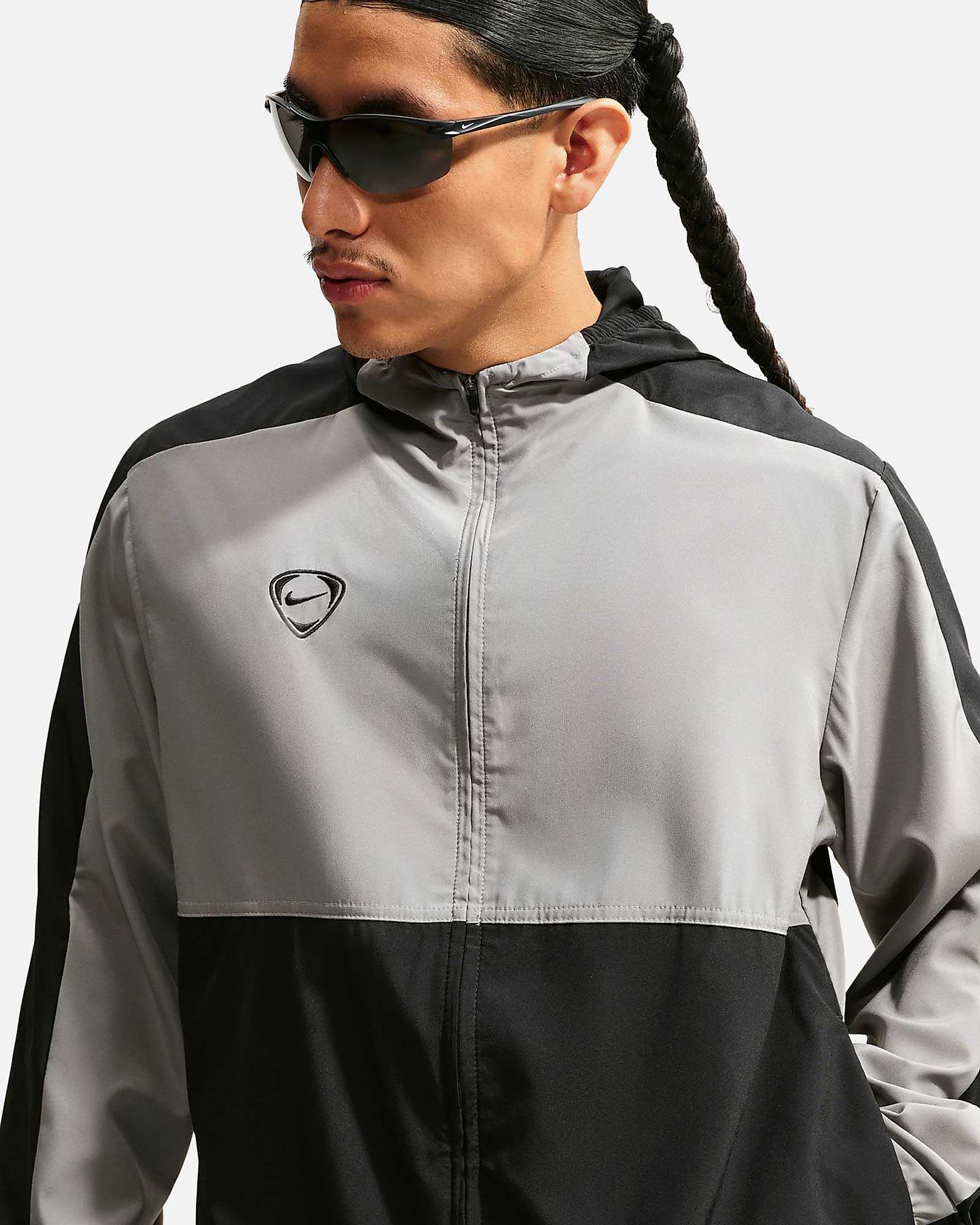 Chaqueta Nike Strike Woven Dri-FIT Chaqueta Nike Strike Woven Dri-FIT - Fútbol Factory