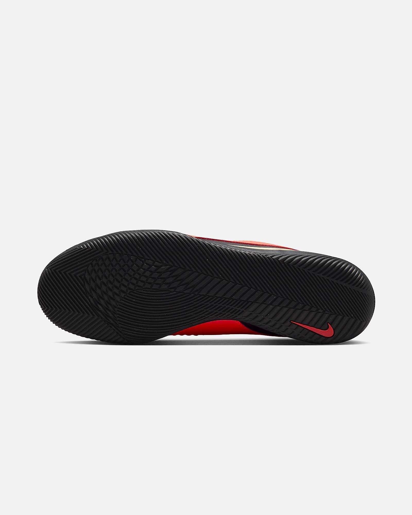 Zapatillas Nike Phantom 6 Low Club IN Zapatillas Nike Phantom 6 Low Club IN - Fútbol Factory