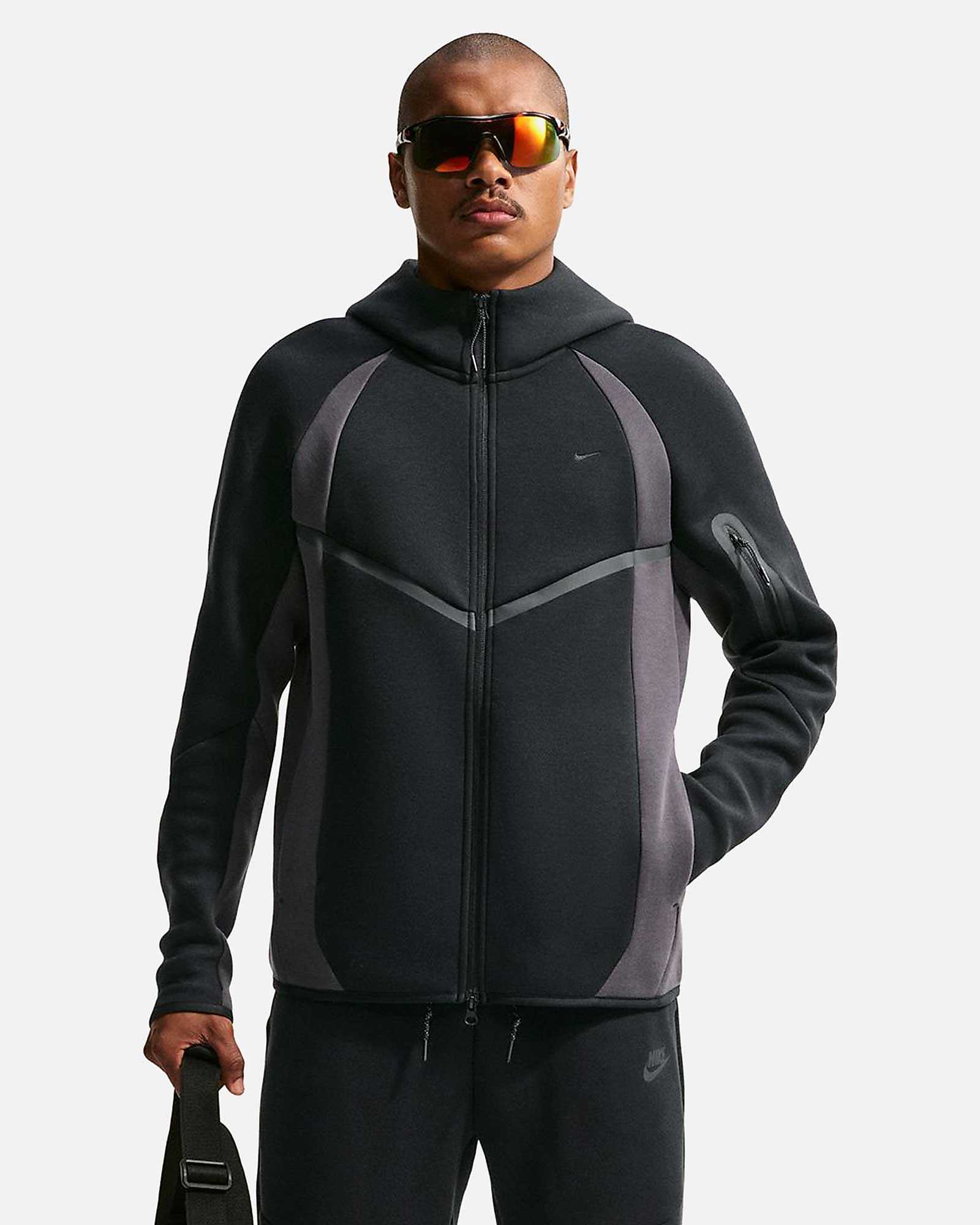 Casaco Nike Tech Windrunner Casaco Nike Tech Windrunner - Fútbol Factory