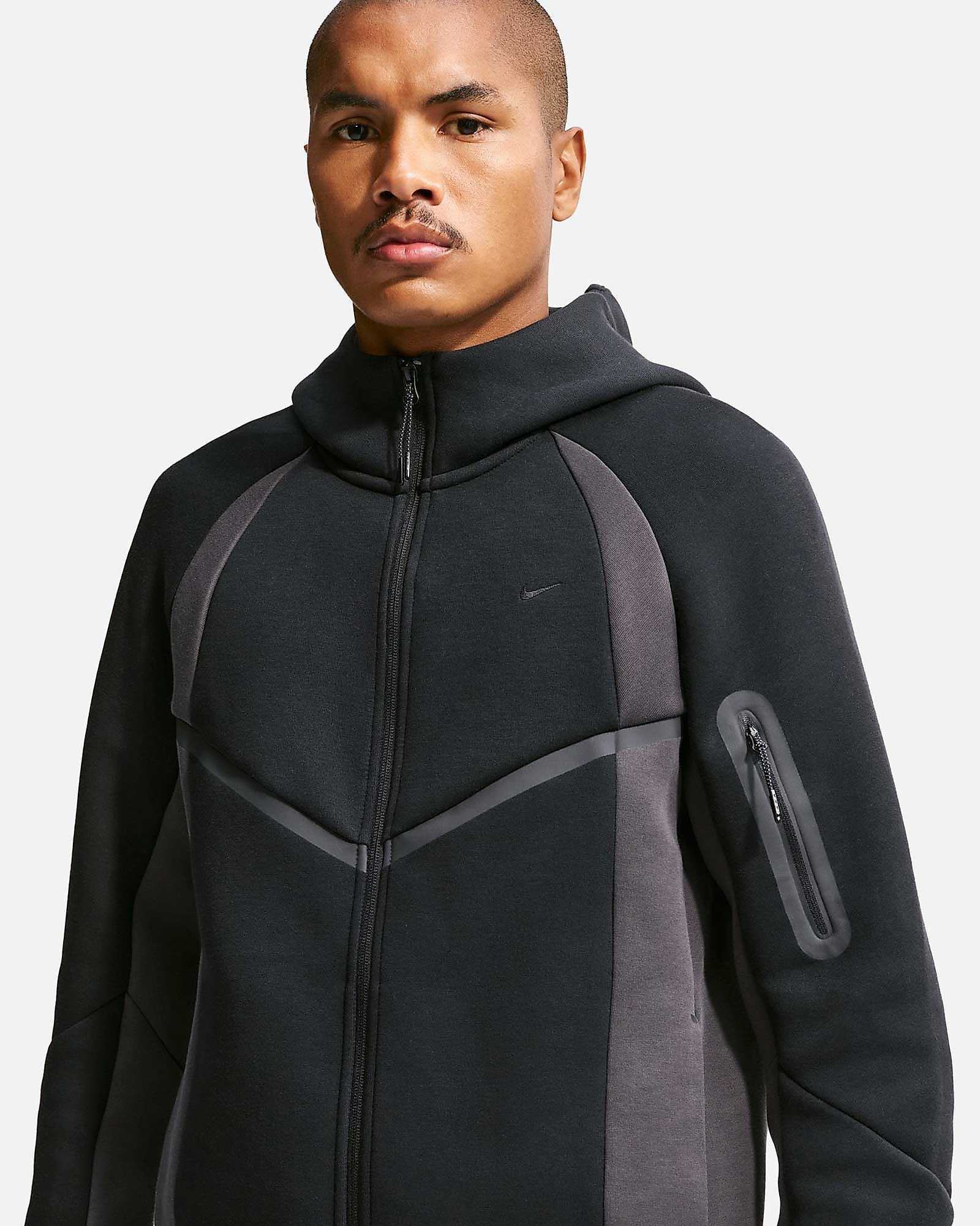 Casaco Nike Tech Windrunner Casaco Nike Tech Windrunner - Fútbol Factory