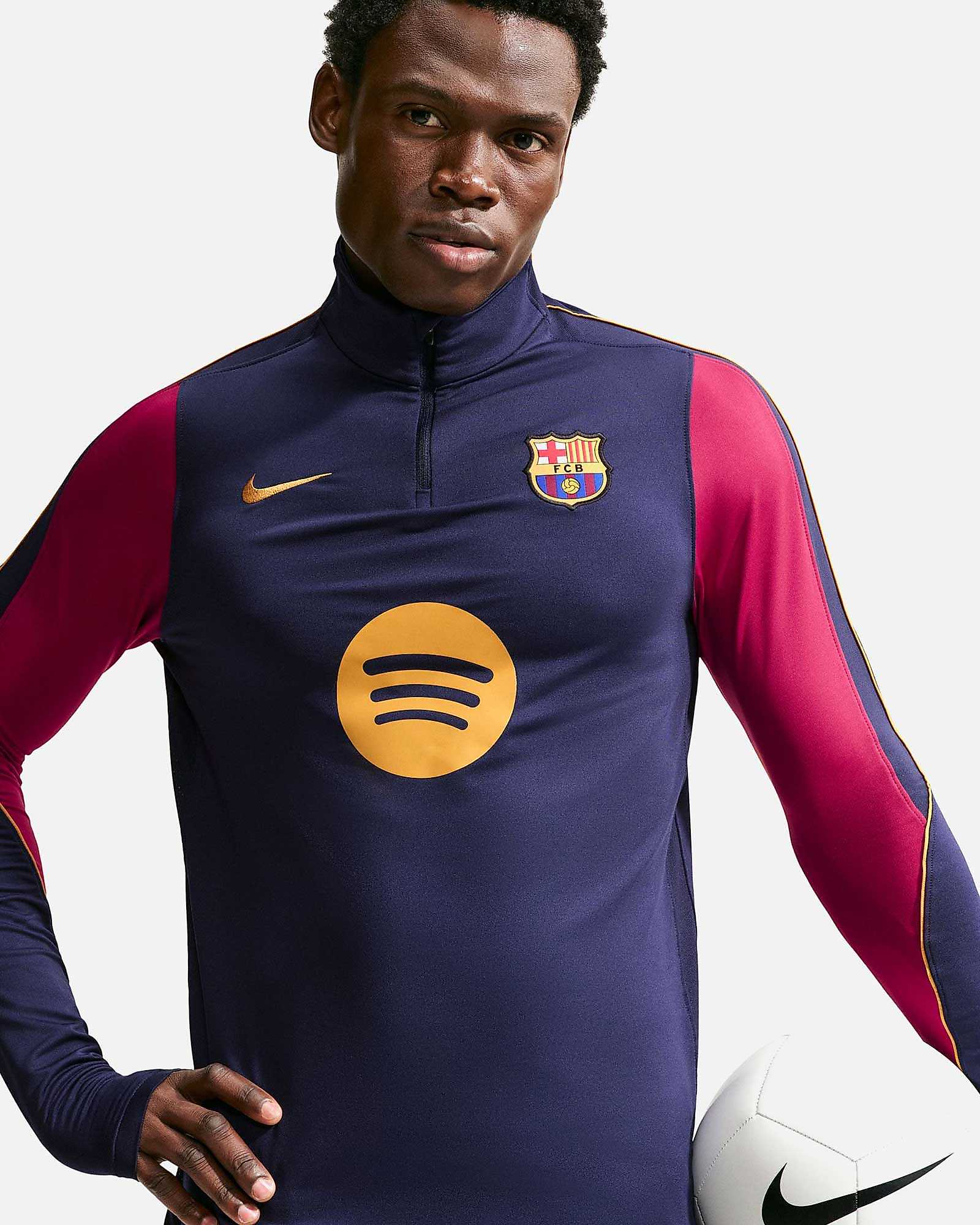 Sudadera FC Barcelona 2026/2027 Strike Sudadera FC Barcelona 2026/2027 Strike - Fútbol Factory