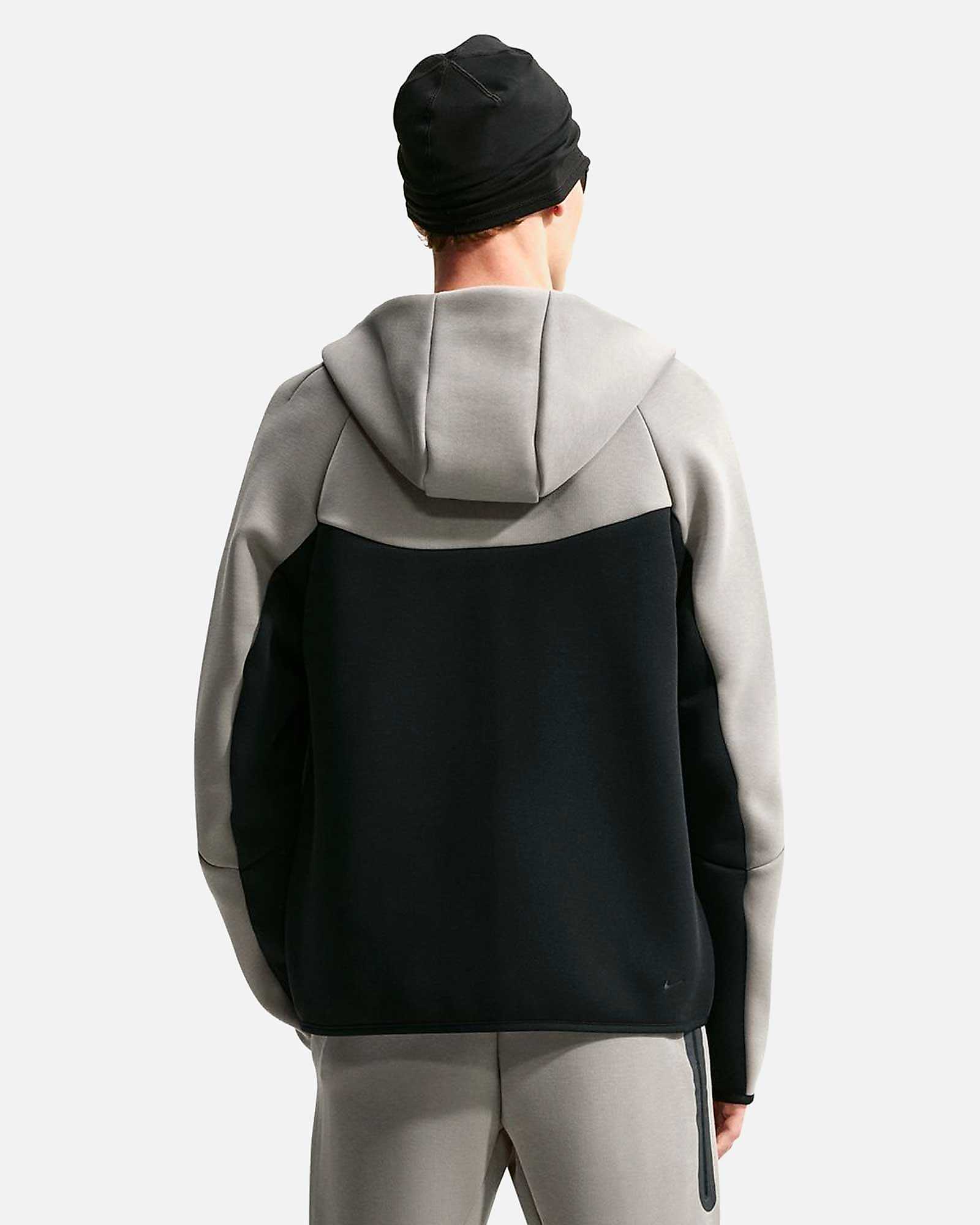 Chaqueta Nike Tech Windrunner - Fútbol Factory