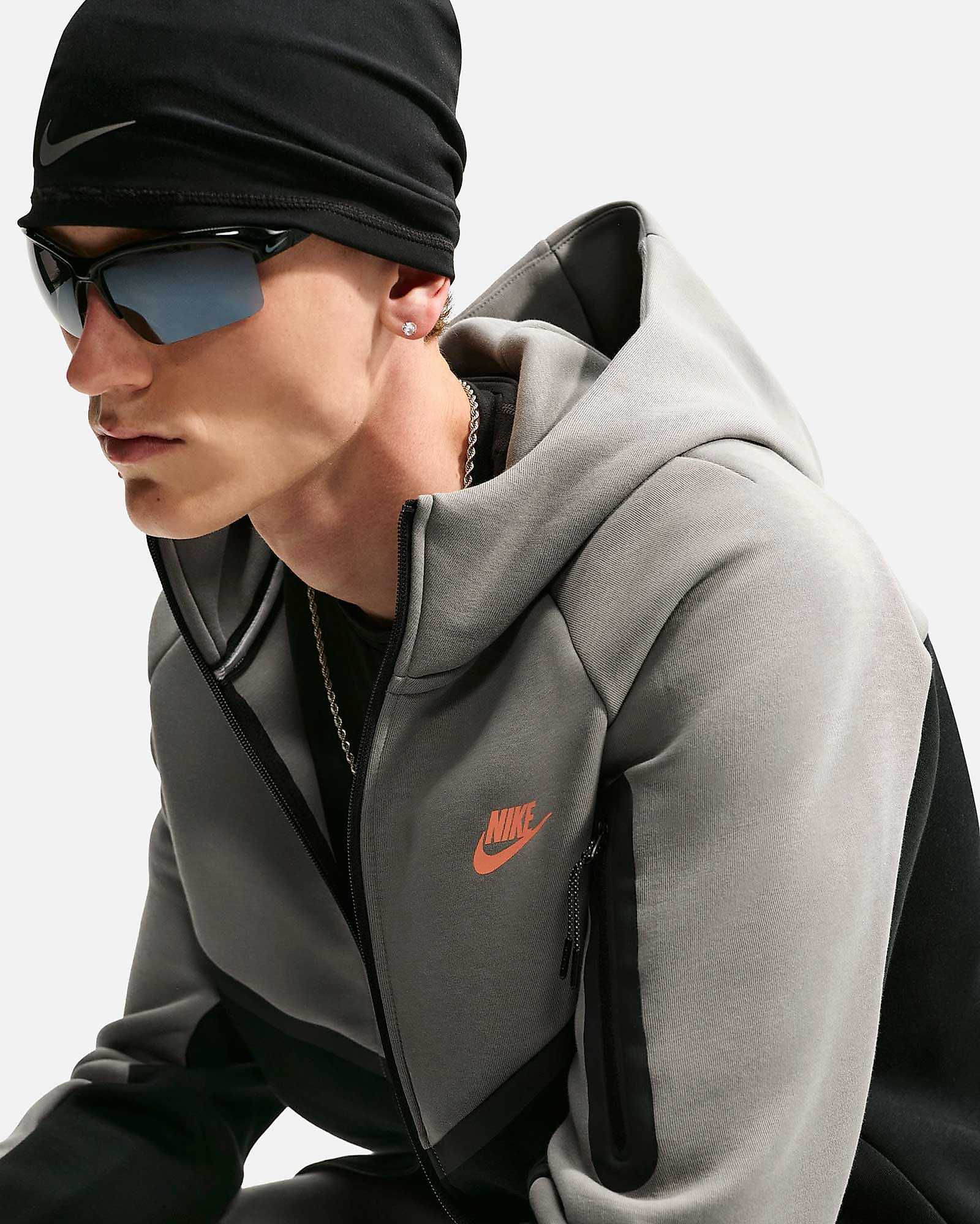 Chaqueta Nike Tech Windrunner - Fútbol Factory