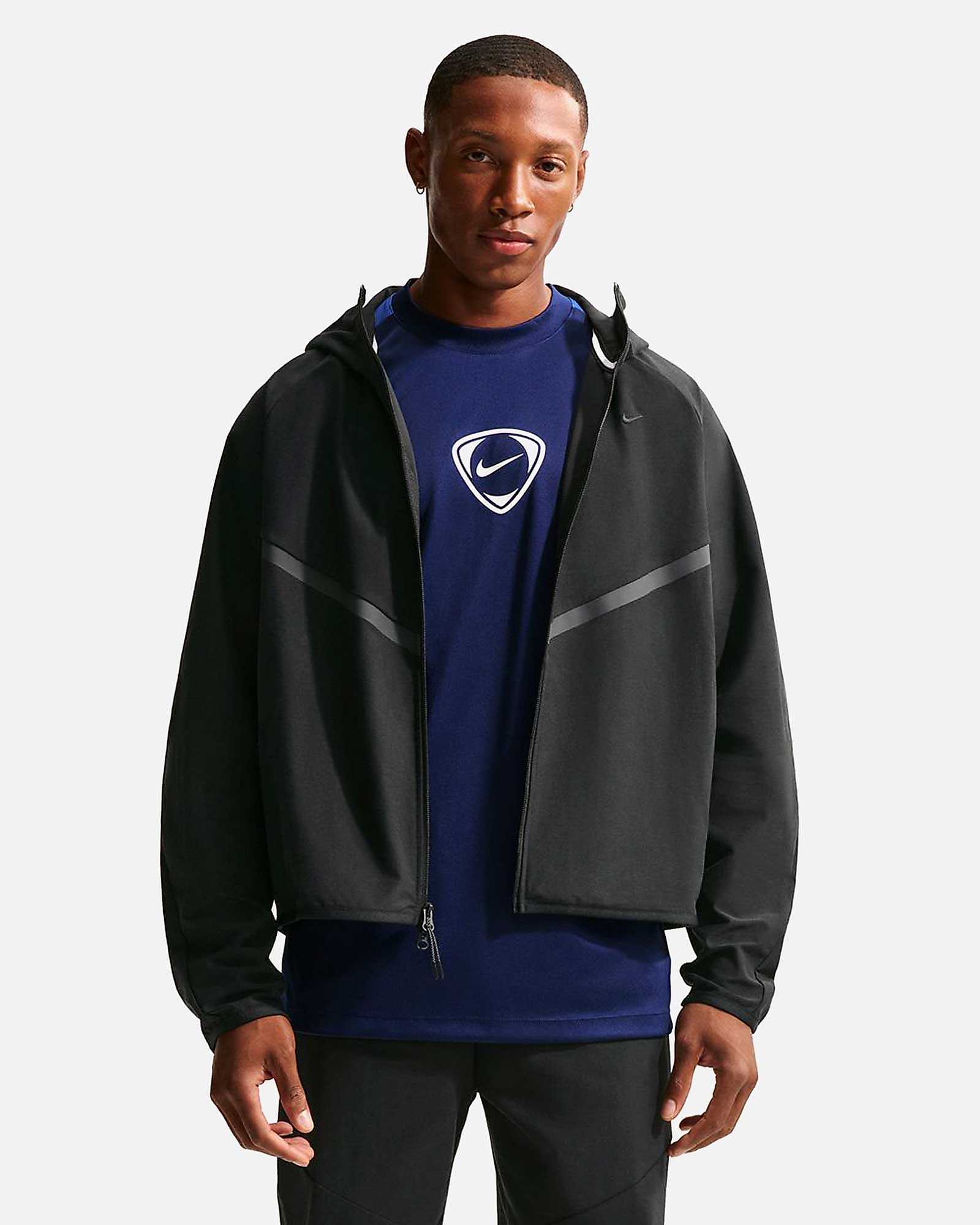 Chaqueta Nike Tech Windrunner Chaqueta Nike Tech Windrunner - Fútbol Factory