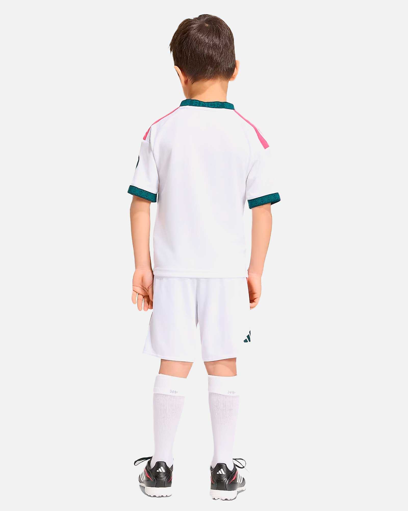 Conjunto 1ª Real Madrid 2026/2027 Conjunto 1ª Real Madrid 2026/2027 - Fútbol Factory