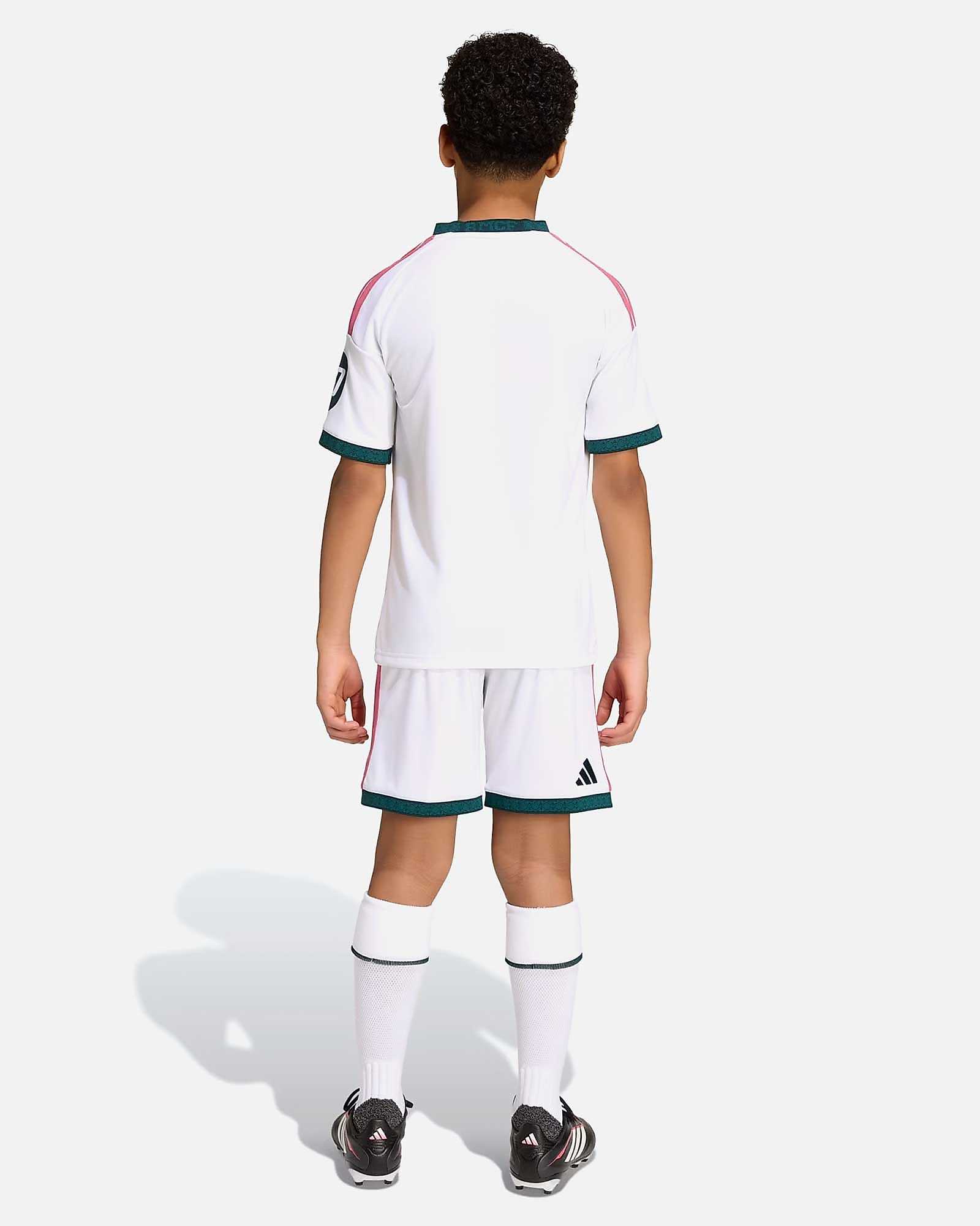 Mini conjunto 1ª Real Madrid 2026/2027 Mini conjunto 1ª Real Madrid 2026/2027 - Fútbol Factory