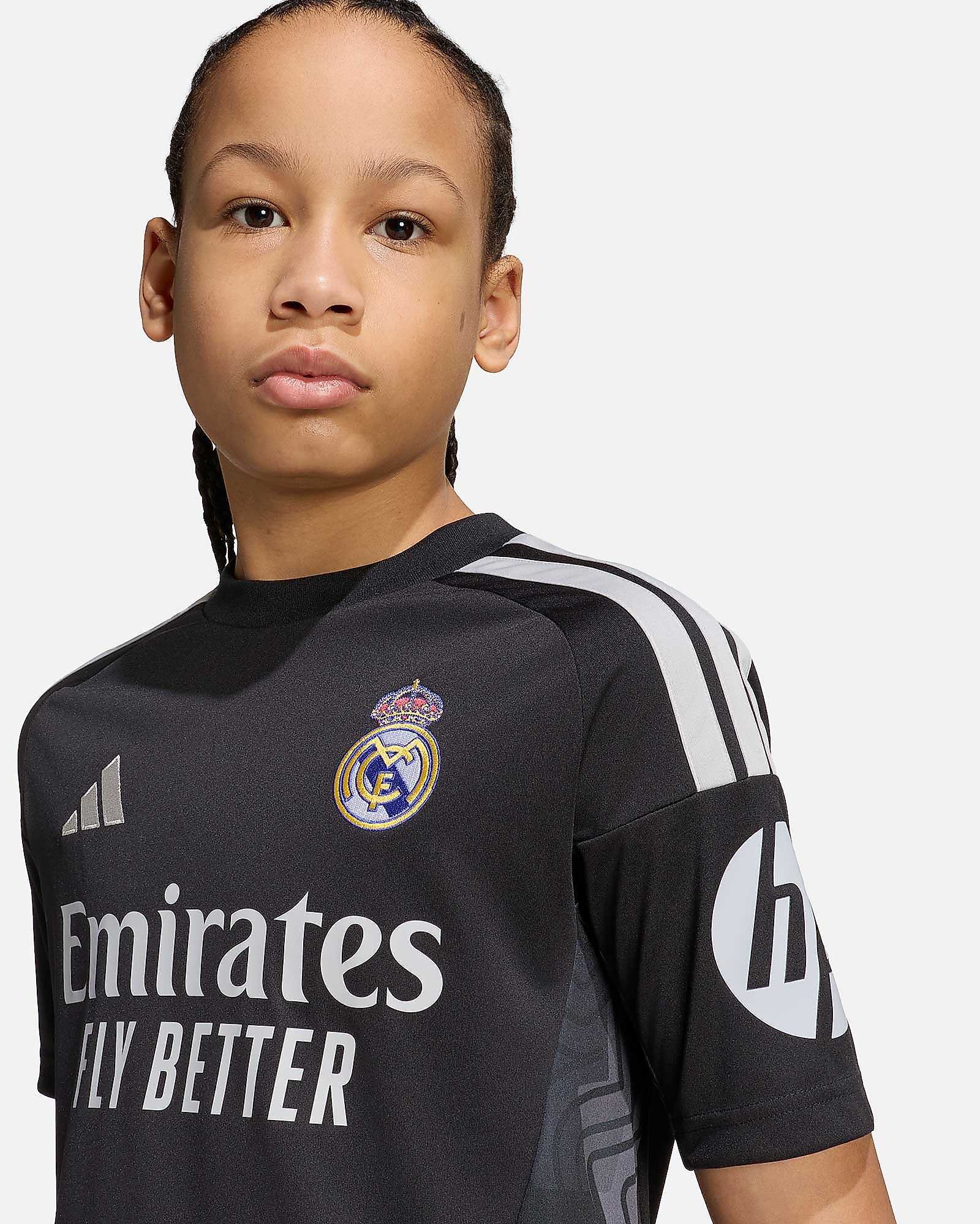 Conjunto de portero 1ª Real Madrid 2026/2027 Conjunto de portero 1ª Real Madrid 2026/2027 - Fútbol Factory