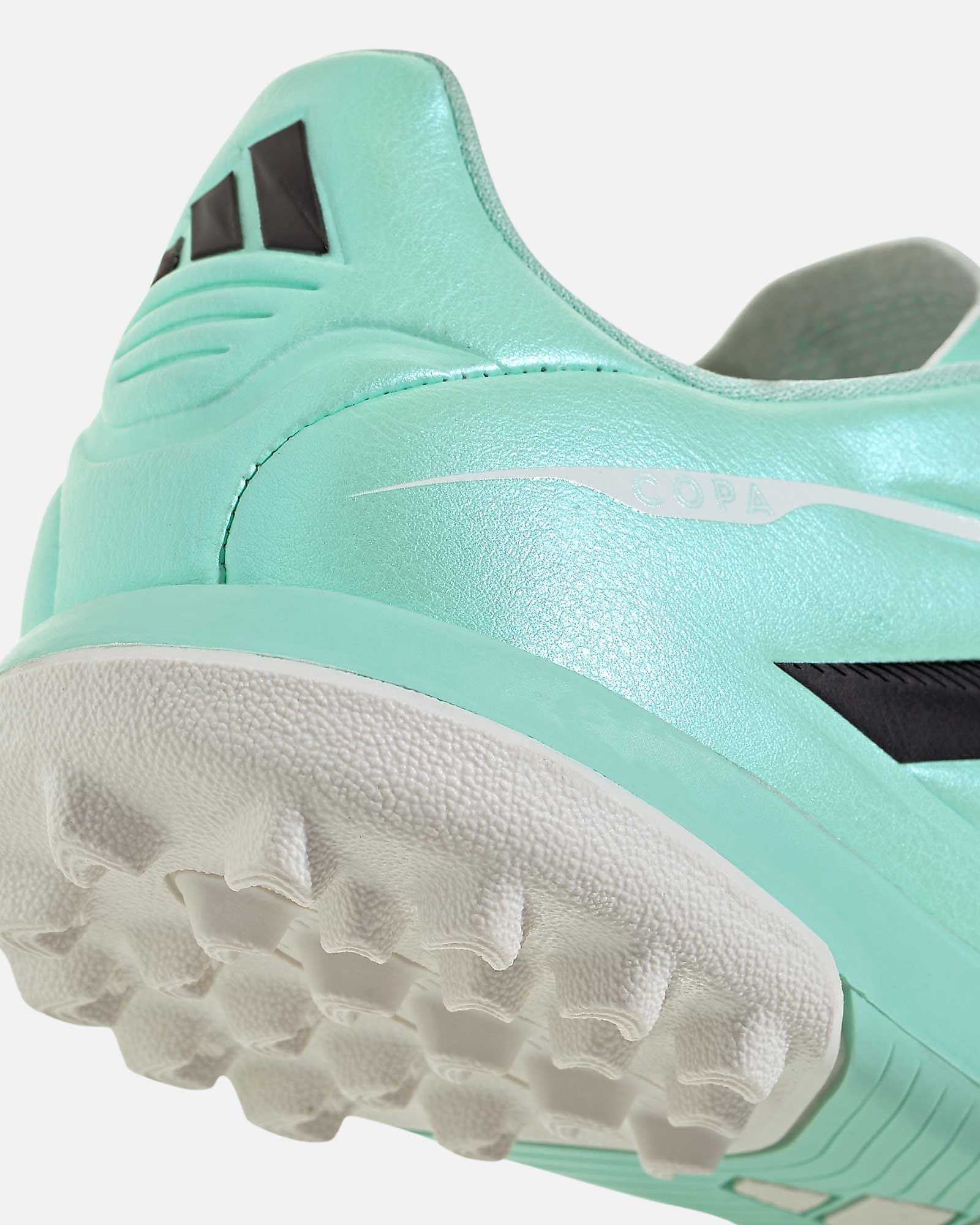Botas adidas Copa Pure IV Club Turf Botas adidas Copa Pure IV Club Turf - Fútbol Factory