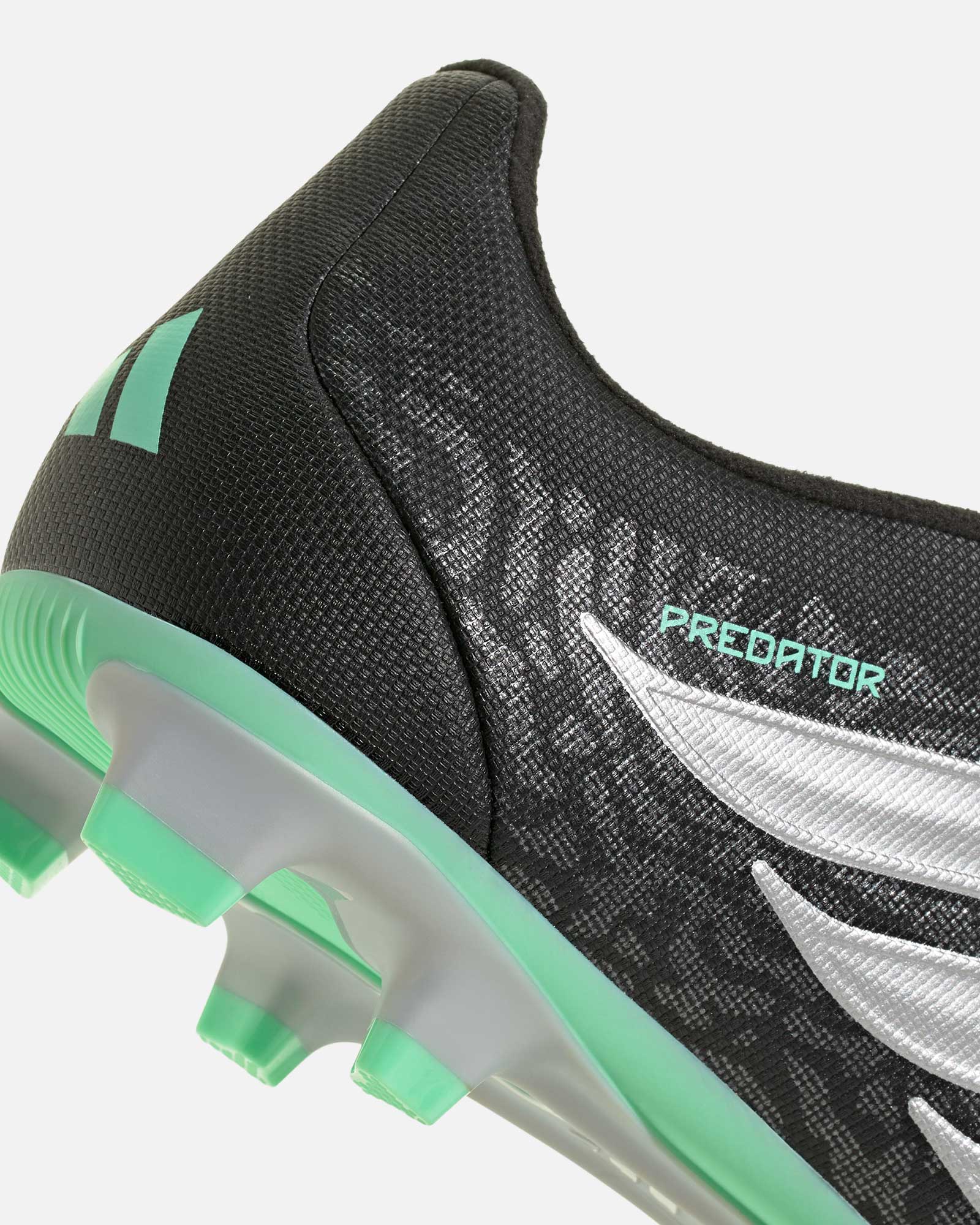 Chuteiras adidas Predator Club Tongue FG/MG - Fútbol Factory