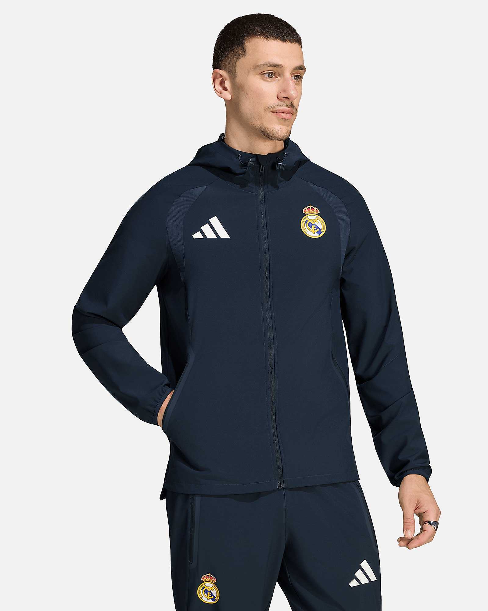 Casaco Real Madrid 2026/2027 Tiro Travel Casaco Real Madrid 2026/2027 Tiro Travel - Fútbol Factory