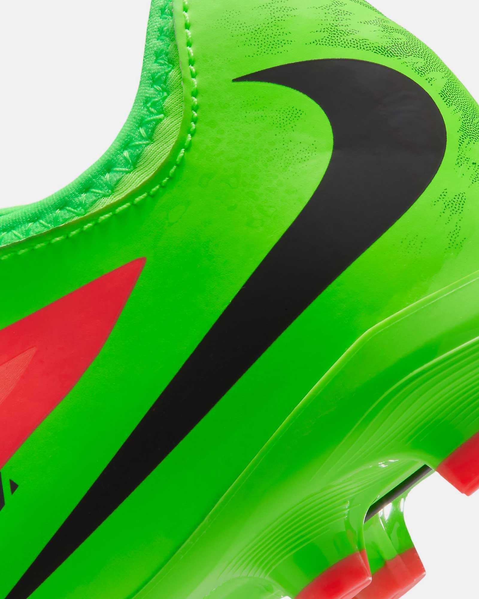 Botas Nike Phantom 6 Low Academy FG/MG Erling Haaland - Fútbol Factory
