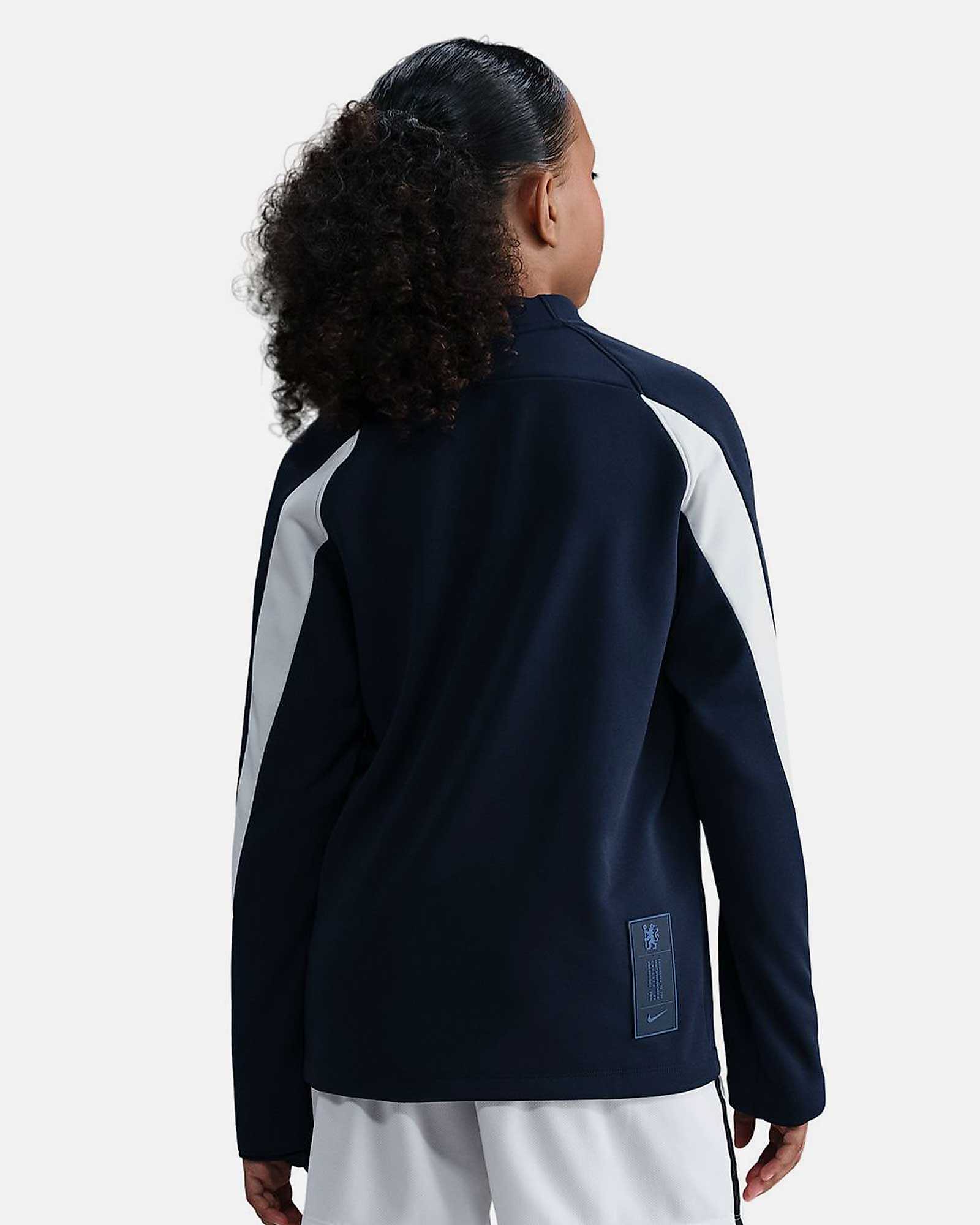 Sudadera Chelsea FC Academy 2025/2026 Winter Warrior Sudadera Chelsea FC Academy 2025/2026 Winter Warrior - Fútbol Factory