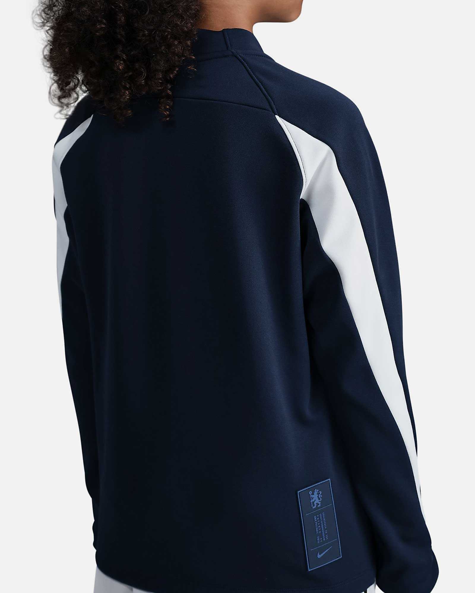 Sudadera Chelsea FC Academy 2025/2026 Winter Warrior Sudadera Chelsea FC Academy 2025/2026 Winter Warrior - Fútbol Factory