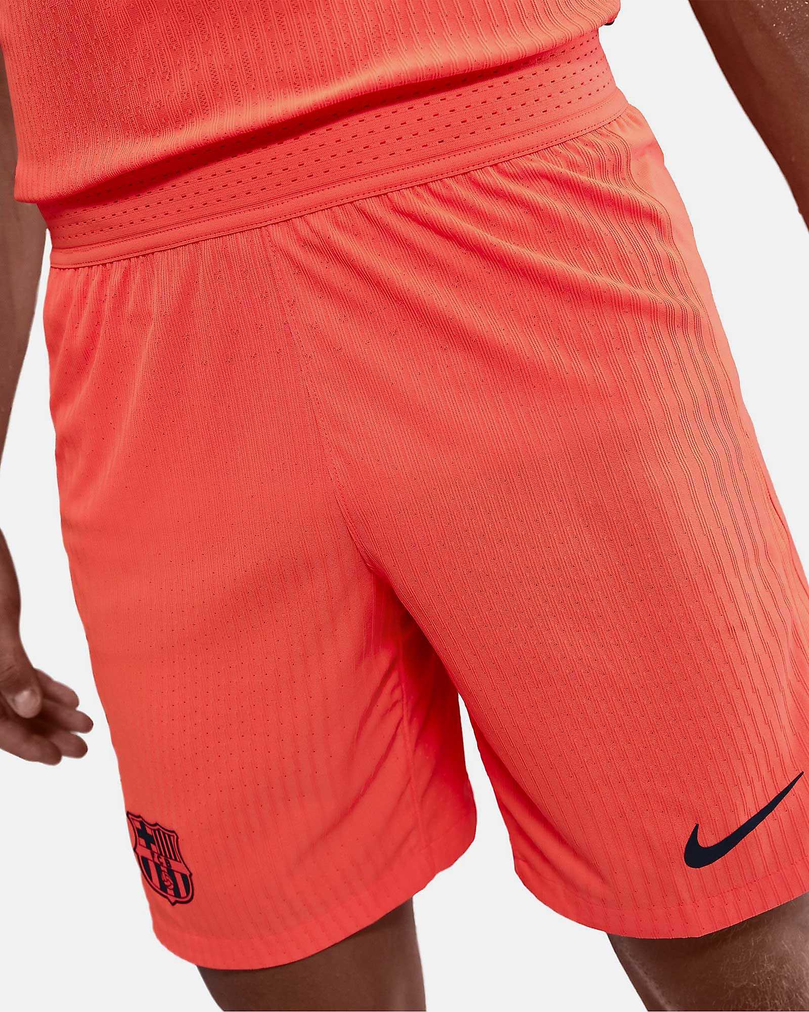 Pantalón 3ª FC Barcelona Strike 2025/2026 Pantalón 3ª FC Barcelona Strike 2025/2026 - Fútbol Factory