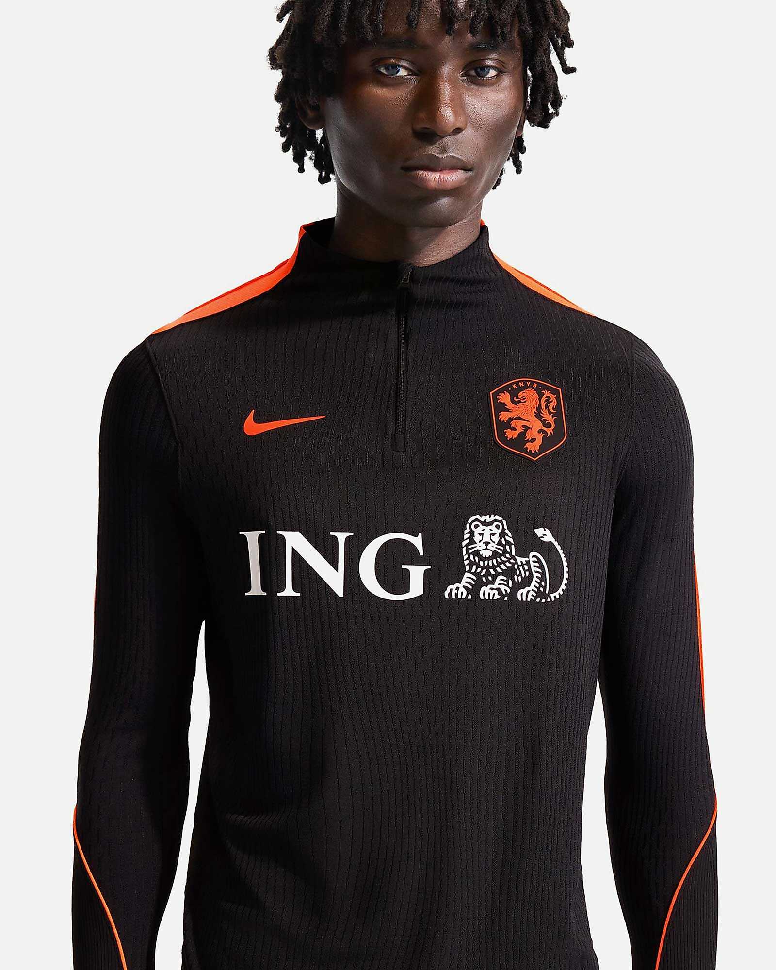 Sudadera Países Bajos Strike Mundial 2026 - Fútbol Factory
