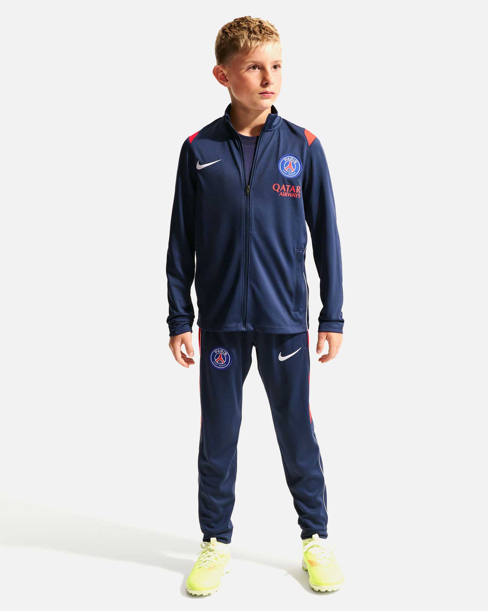 Fato de treino PSG Academy Pro 2026/2027 Fato de treino PSG Academy Pro 2026/2027 - Fútbol Factory