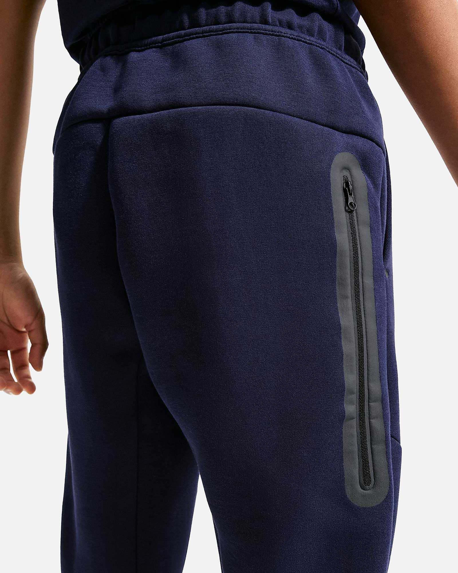 Calças FC Barcelona 2026/2027 Tech Fleece Calças FC Barcelona 2026/2027 Tech Fleece - Fútbol Factory