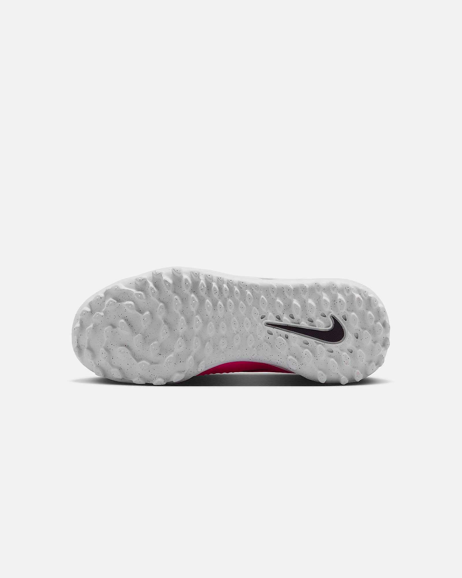 Botas Nike Phantom 6 Low Academy TF - Fútbol Factory