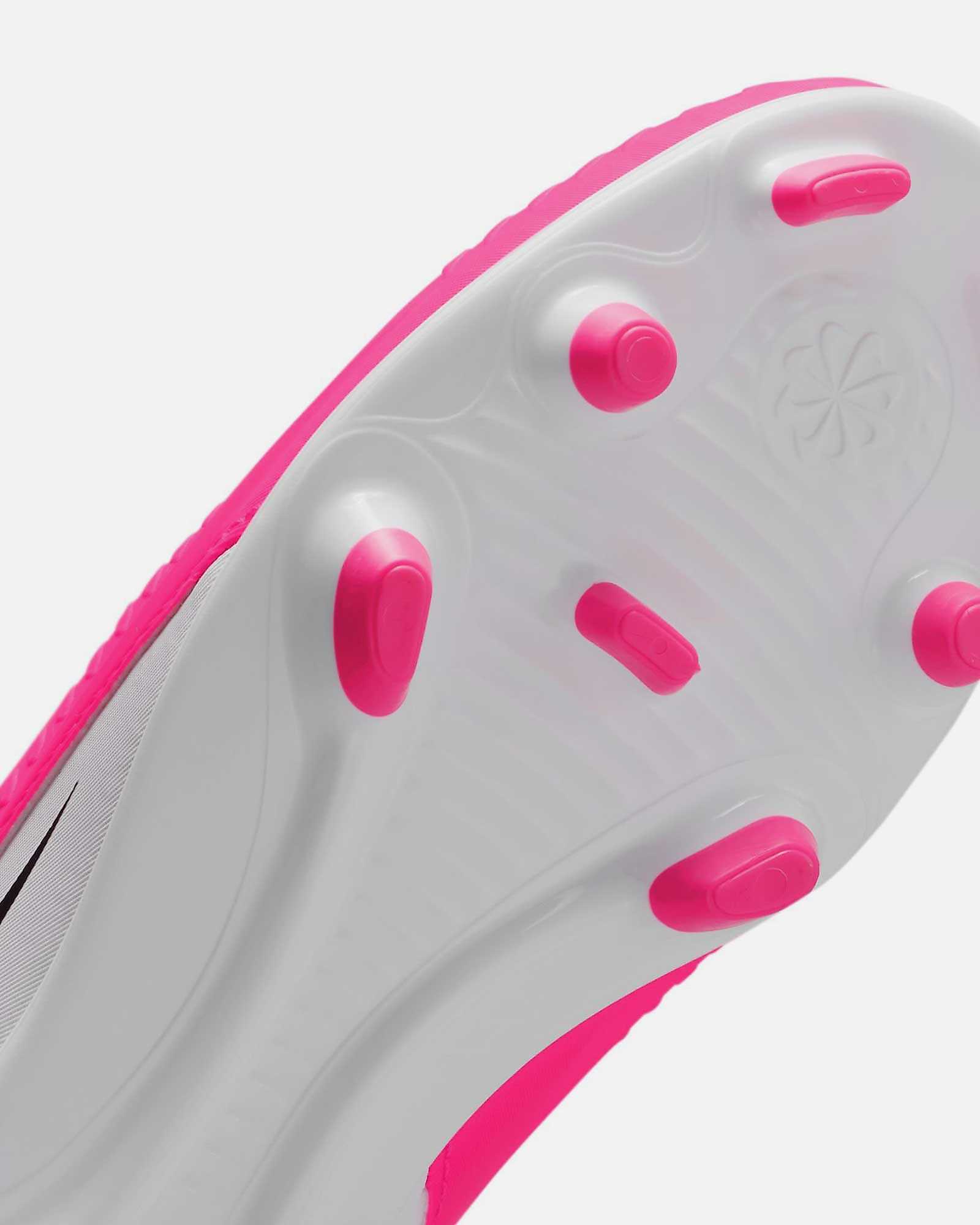 Botas Nike Phantom 6 Low Club FG/MG - Fútbol Factory