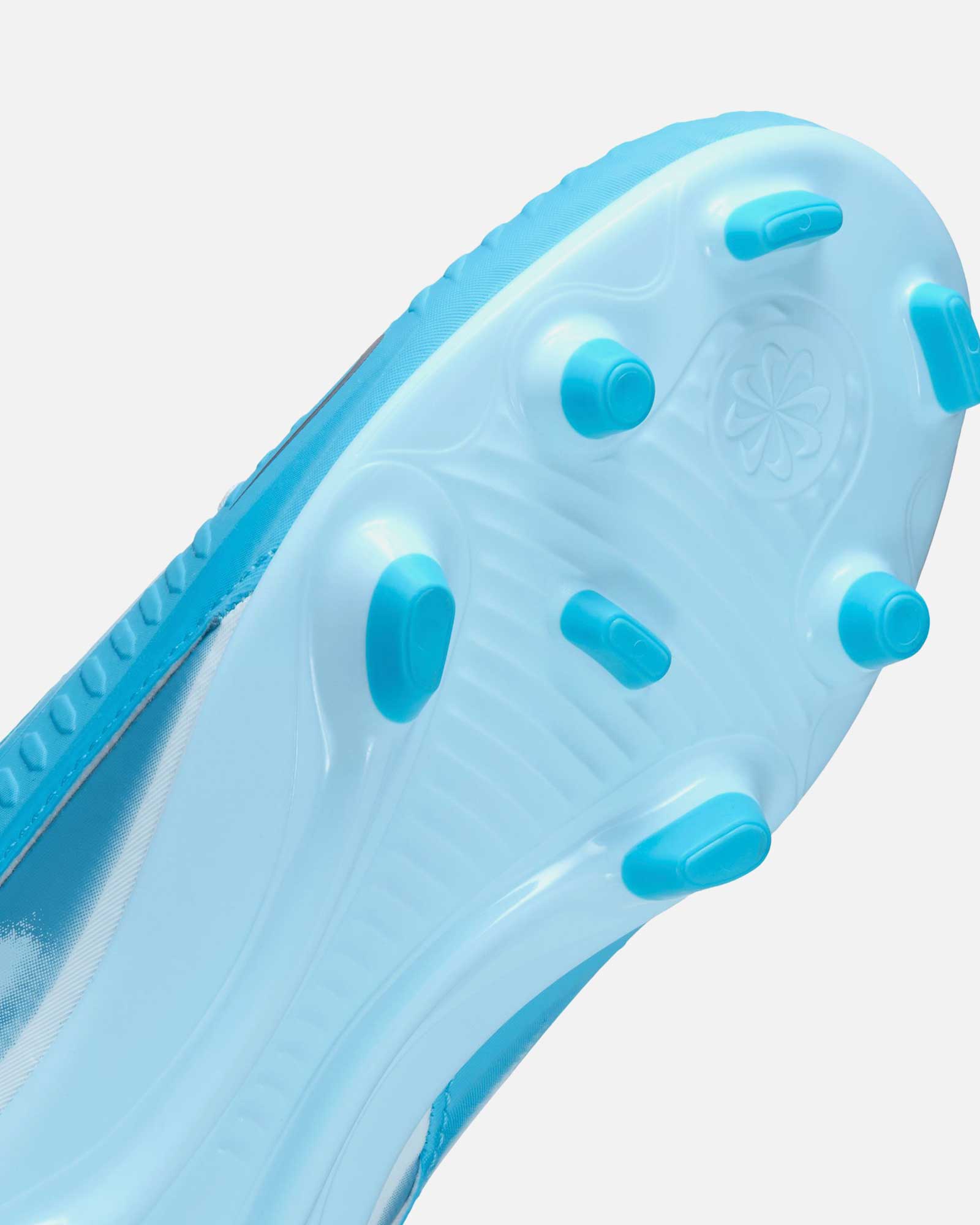 Botas Nike Phantom 6 Low Club FG/MG Erling Haaland - Fútbol Factory