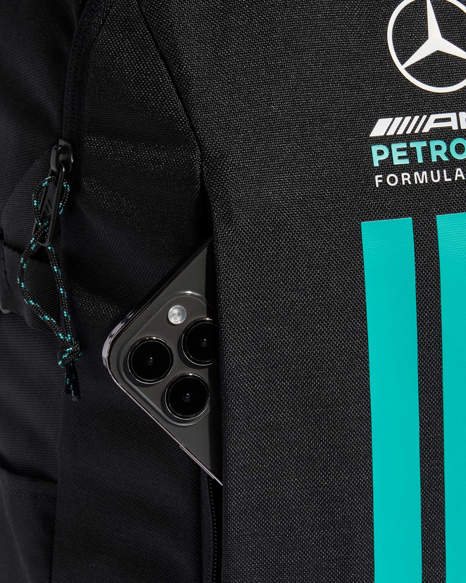 Mochila adidas Mercedes-AMG Petronas F1 - Fútbol Factory